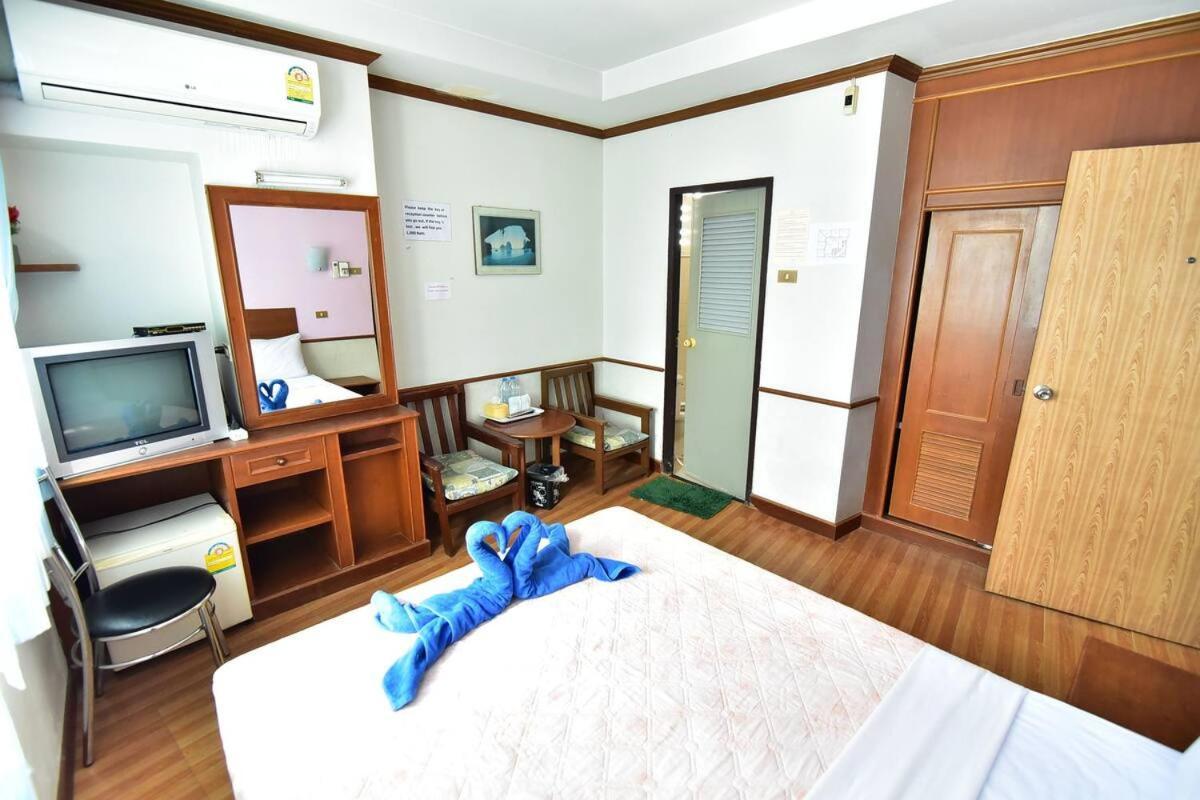 Krabi Grand Hotel Bagian luar foto