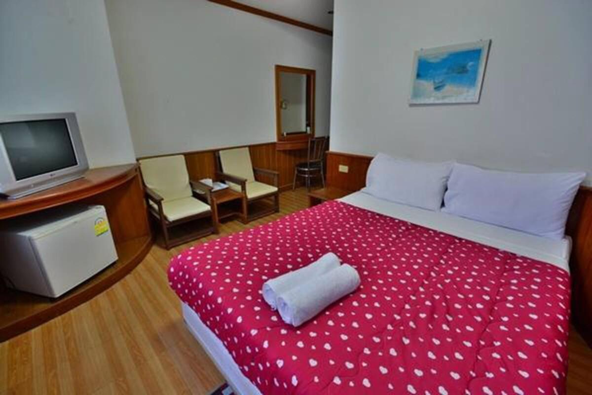 Krabi Grand Hotel Bagian luar foto