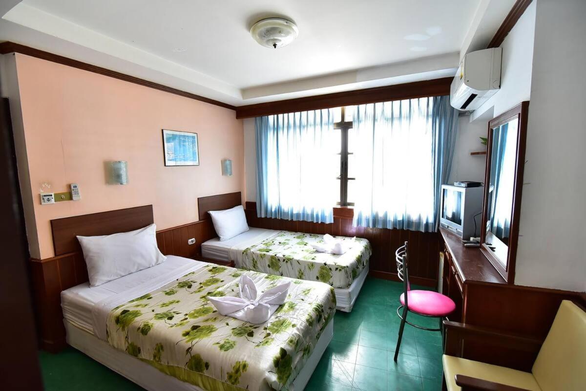 Krabi Grand Hotel Bagian luar foto