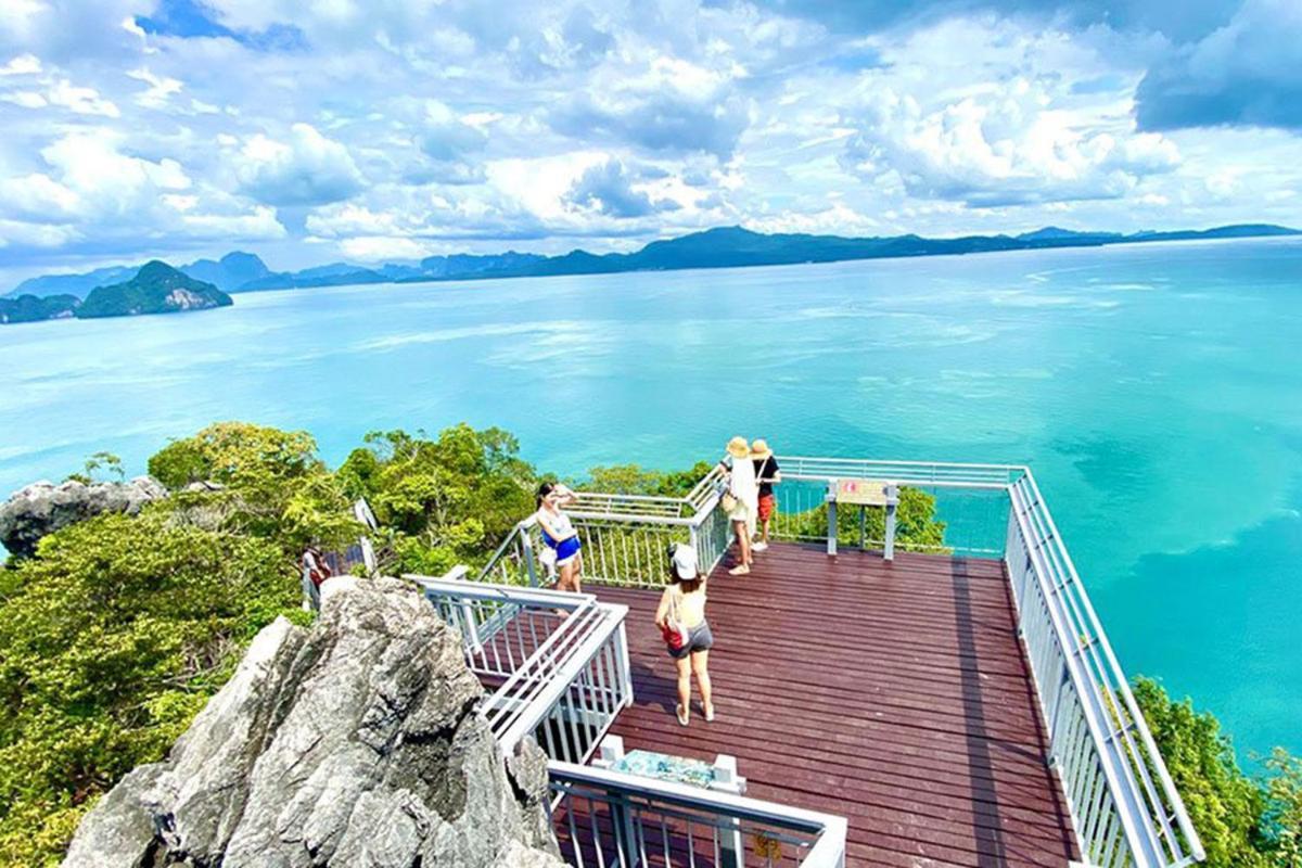 Krabi Grand Hotel Bagian luar foto